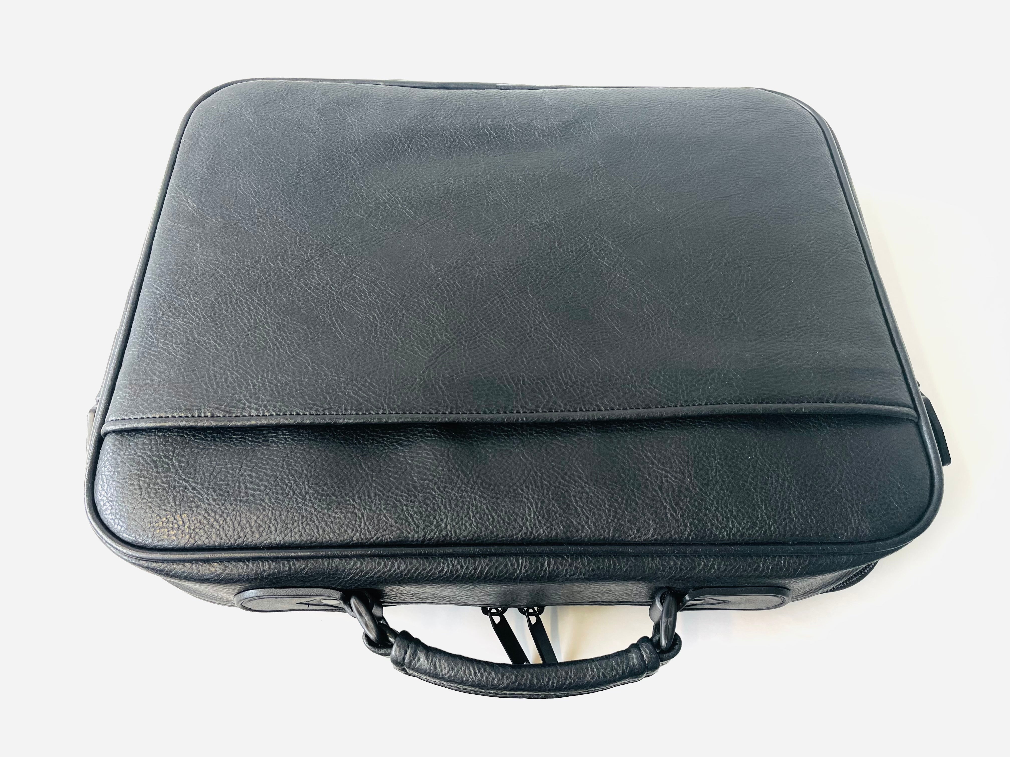 Knosti Moby Lab laptopveske 15" svart kunstskinn