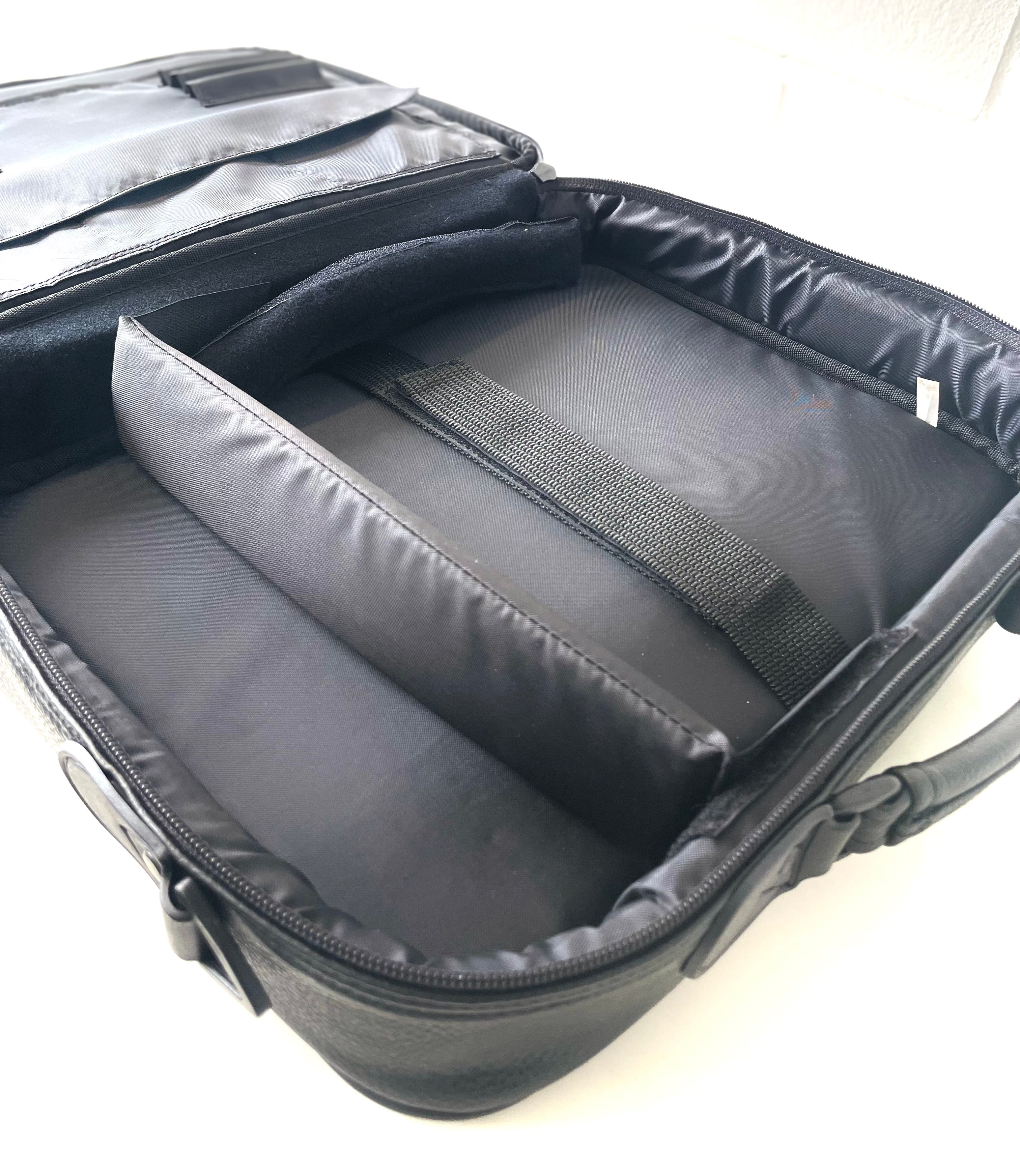 Knosti Moby Lab laptopveske 15" svart kunstskinn